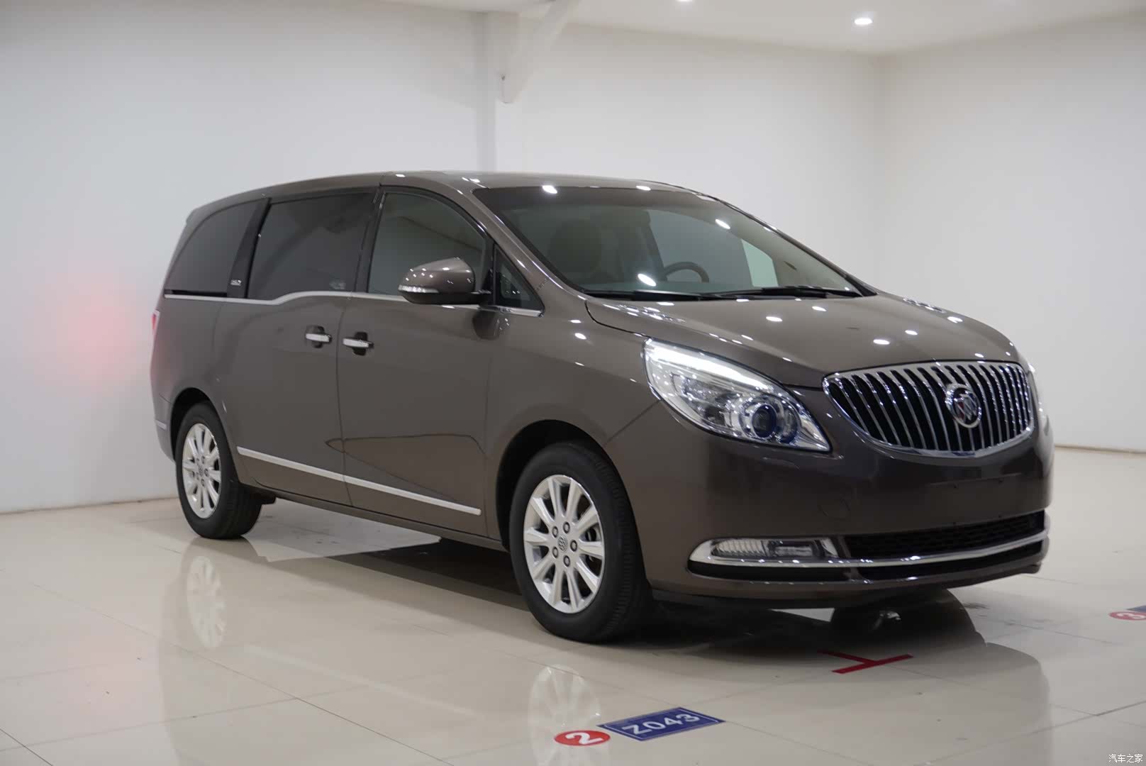 Buick GL8, 2014 3