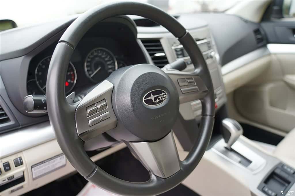 Subaru Legacy, 2011 35