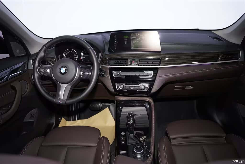 BMW X1, 2022 10
