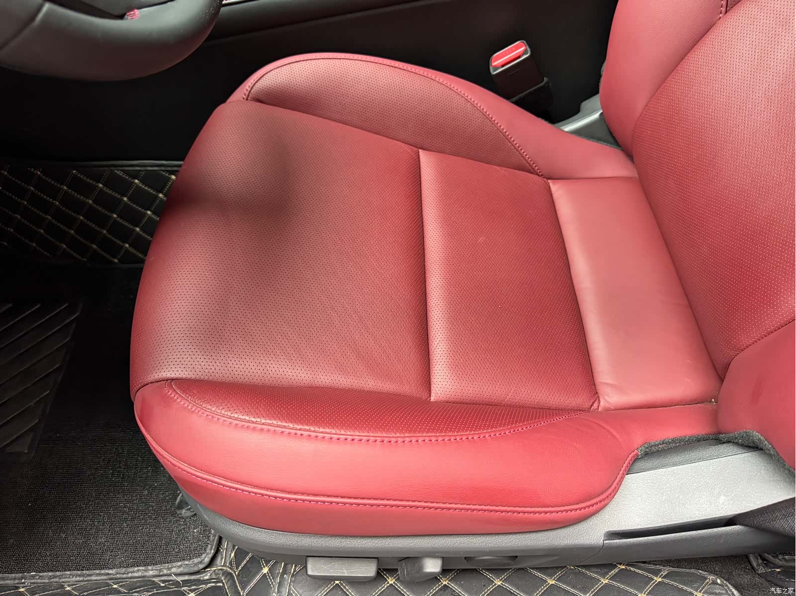 Mazda Mazda3, 2023 15