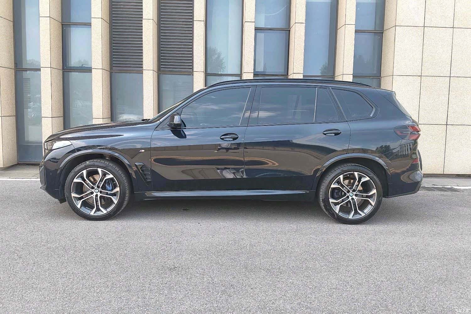 BMW X5, 2025 4