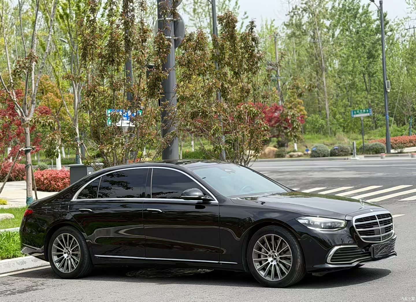 Mercedes-Benz S-Class, 2022 3