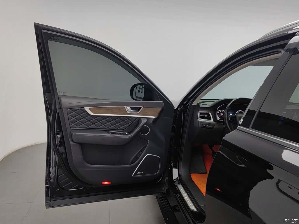 Hongqi HS7, 2022 8