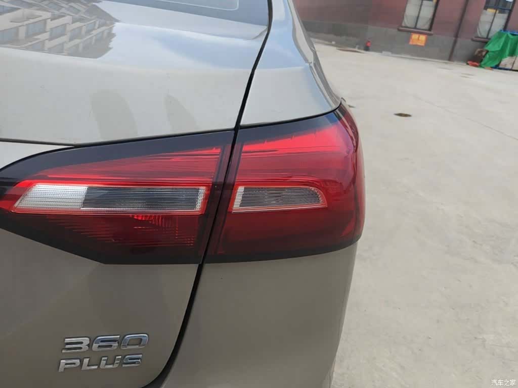 Roewe 360, 2018 8