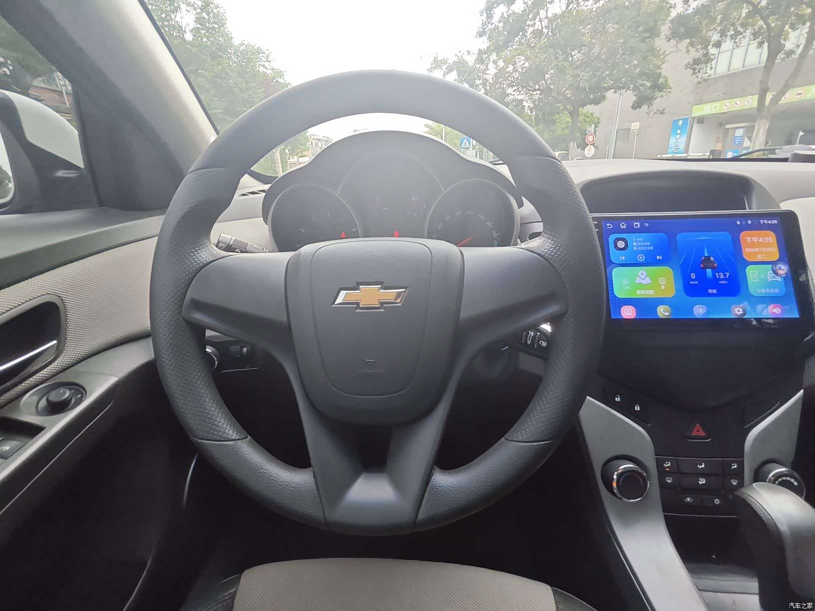 Chevrolet SE, 2014 15