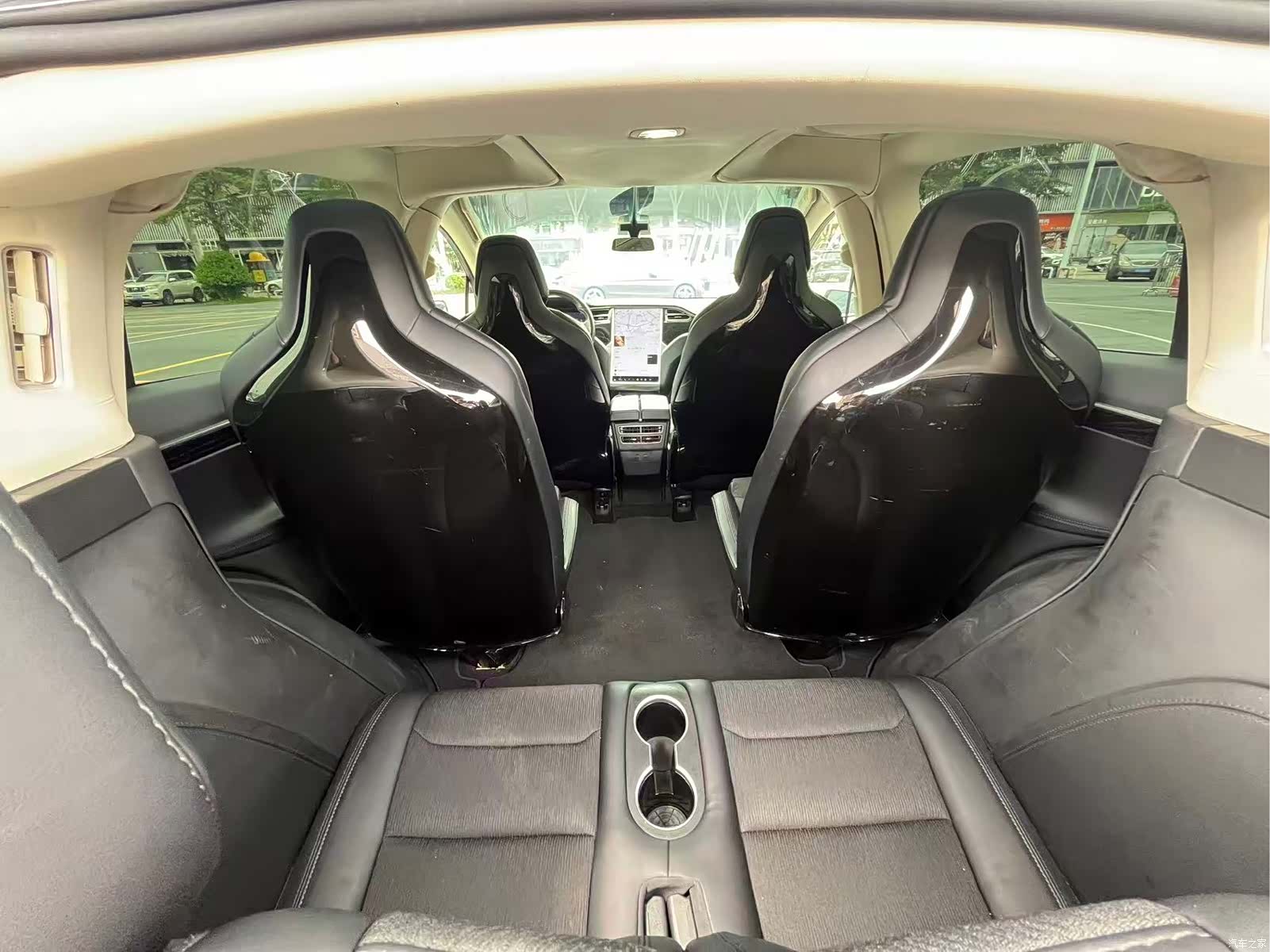 Tesla Model X, 2017 22