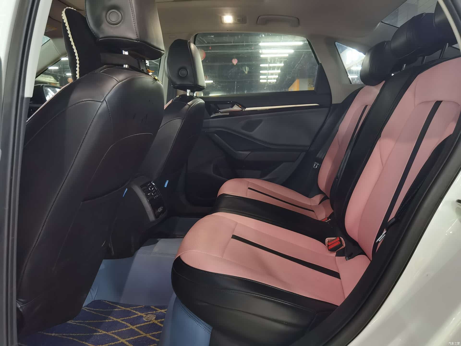 Volkswagen Sagitar, 2021 7