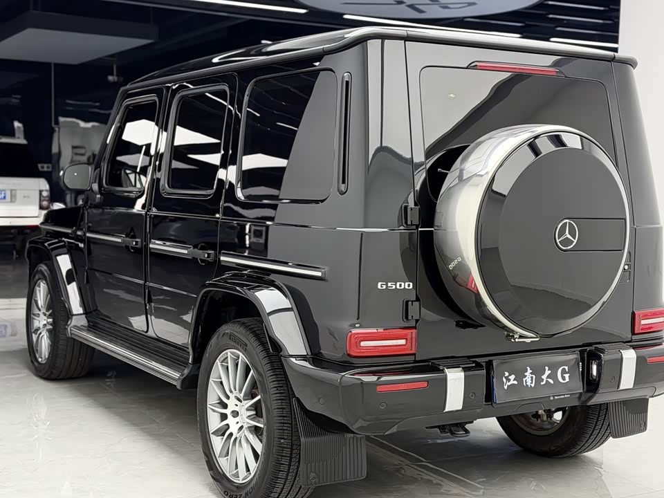 Mercedes-Benz G-class
