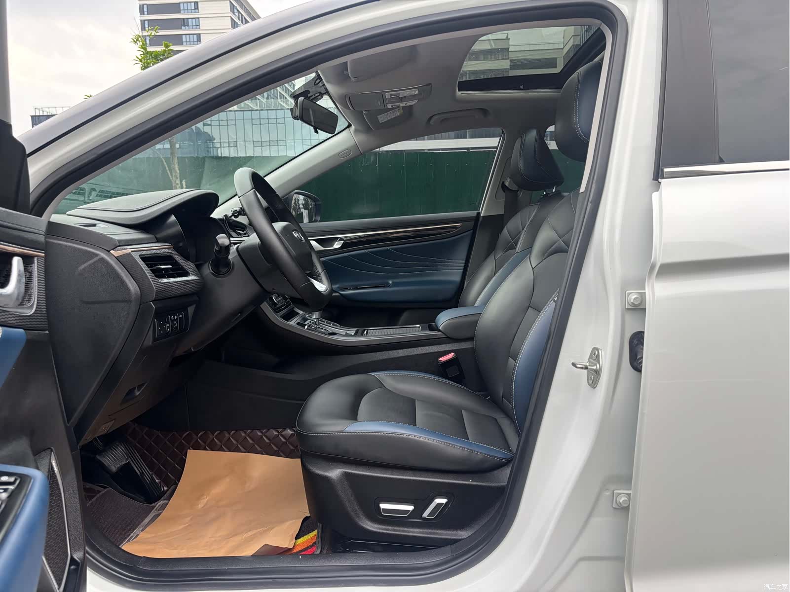 Geely Emgrand, 2020 4
