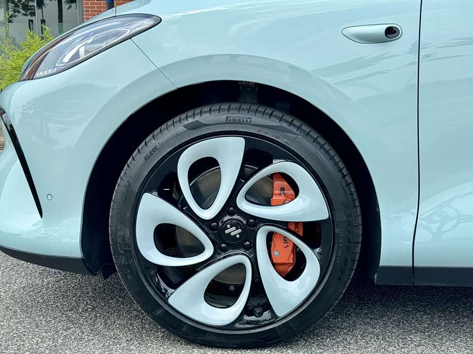 IM Motors Zhiji LS6 IM Motors Zhiji LS6