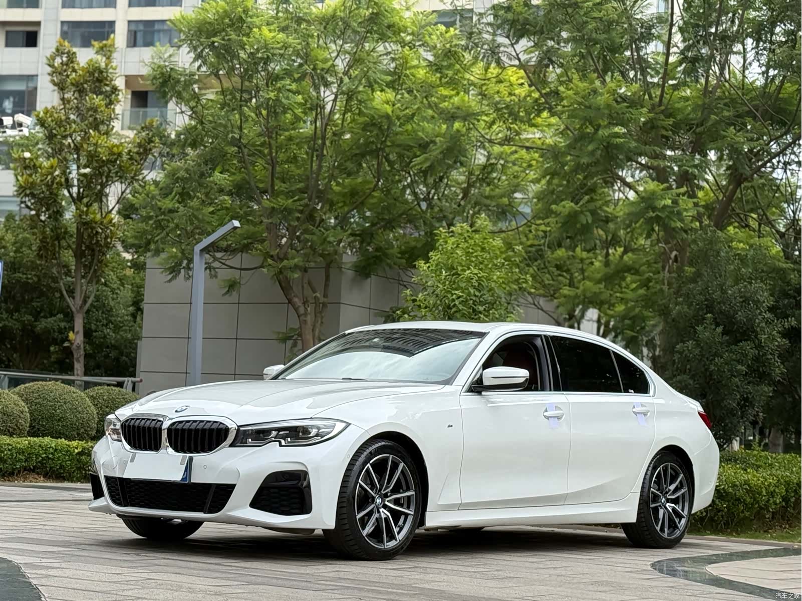 BMW 3 Series, 2021 1