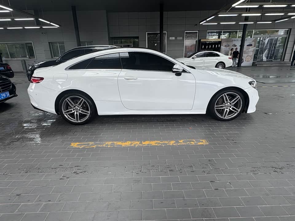 Mercedes-Benz E-class Mercedes-Benz E-class