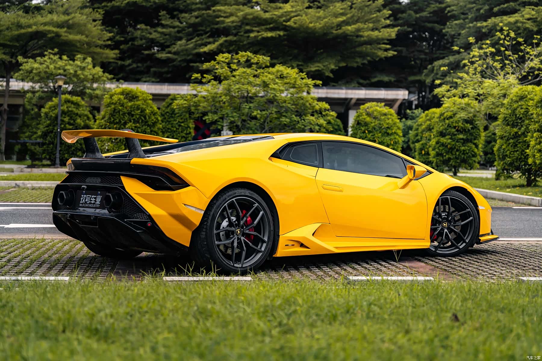 Lamborghini Huracán, 2015 3
