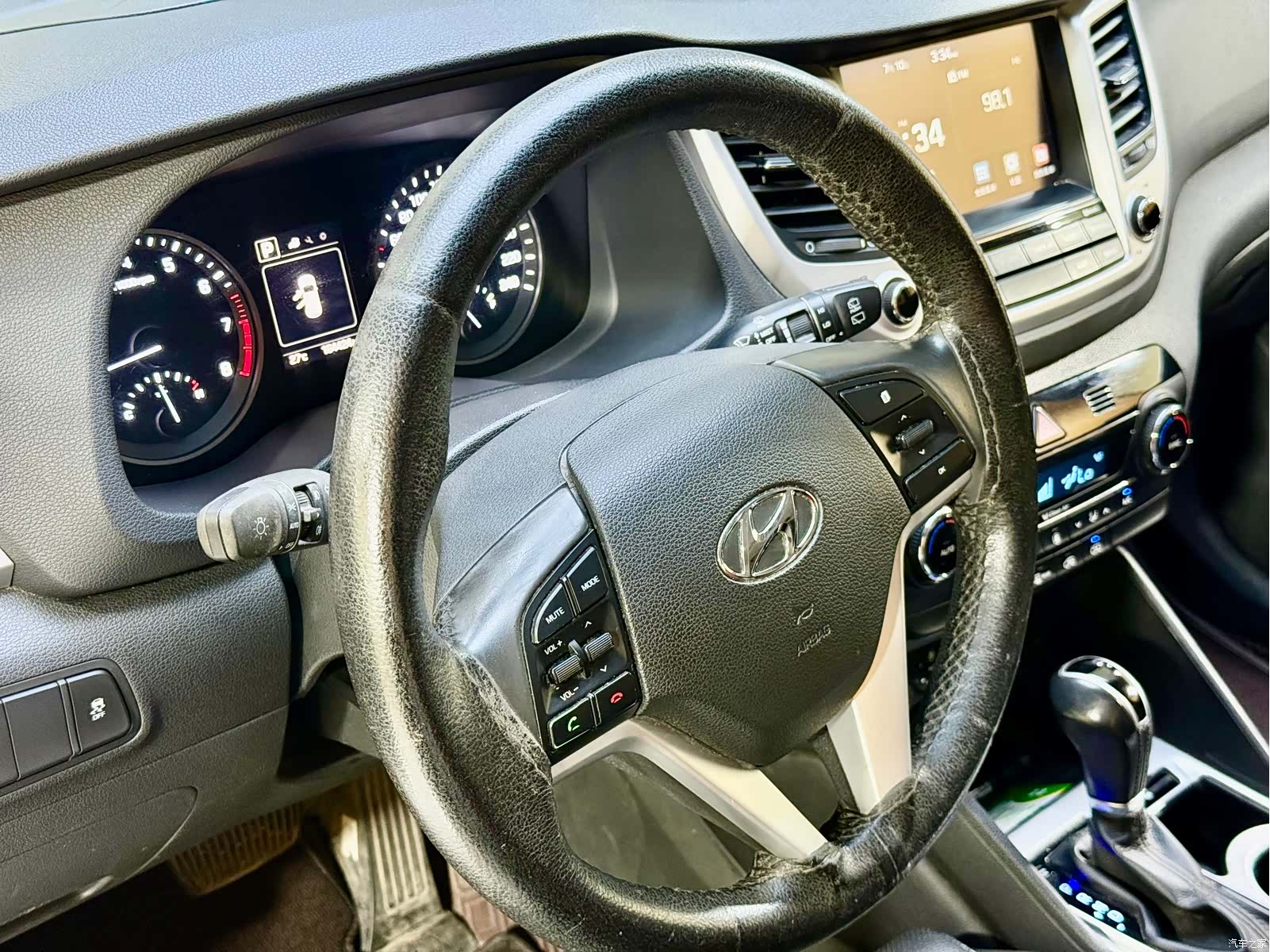 Hyundai Tucson, 2016 11