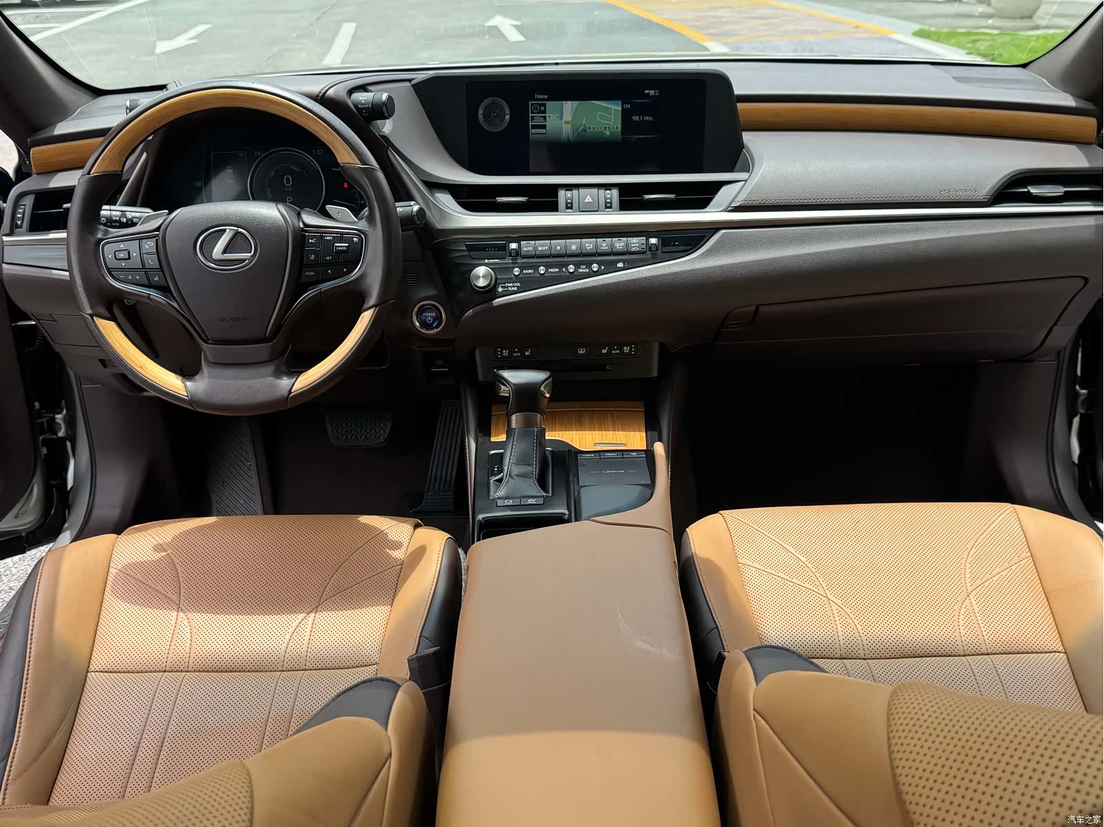 Lexus ES, 2021 6