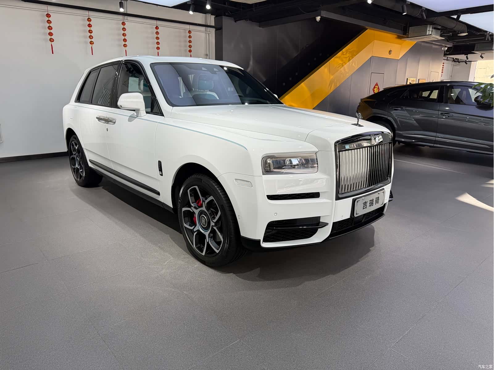 Rolls-Royce Cullinan, 2024 3