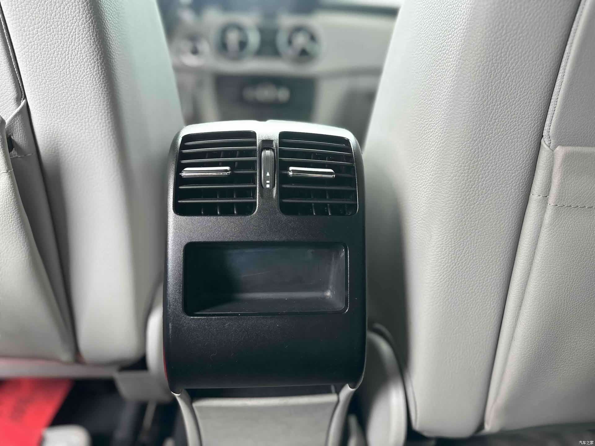 Mercedes-Benz GLK-Class, 2013 10