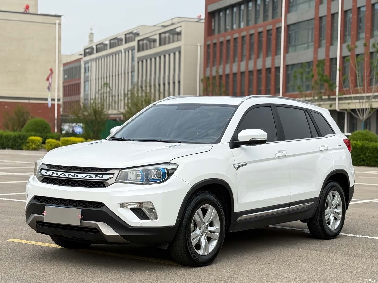 Changan CS75, 2016 1