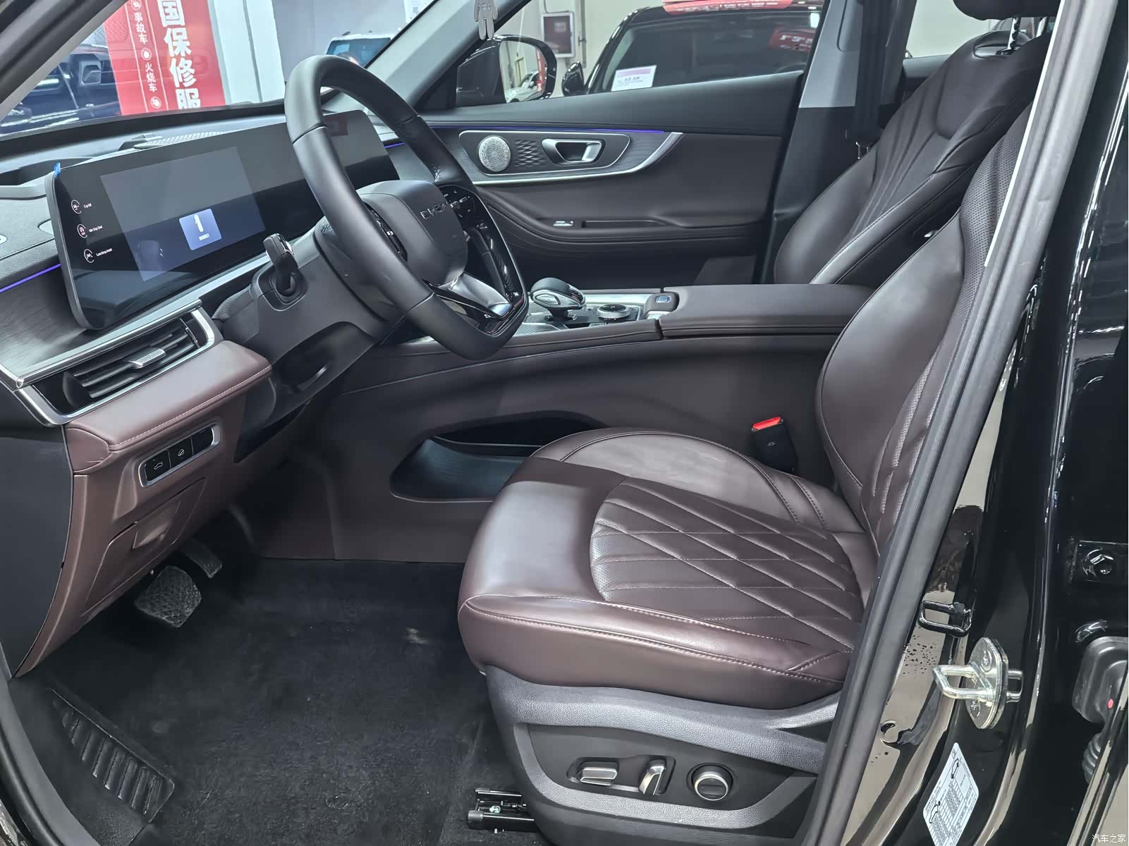 Chery Tiggo 8, 2025 10