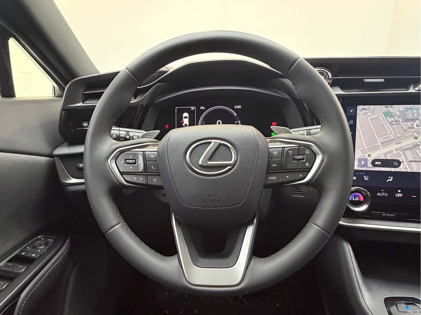 Lexus RZ, 2023 10