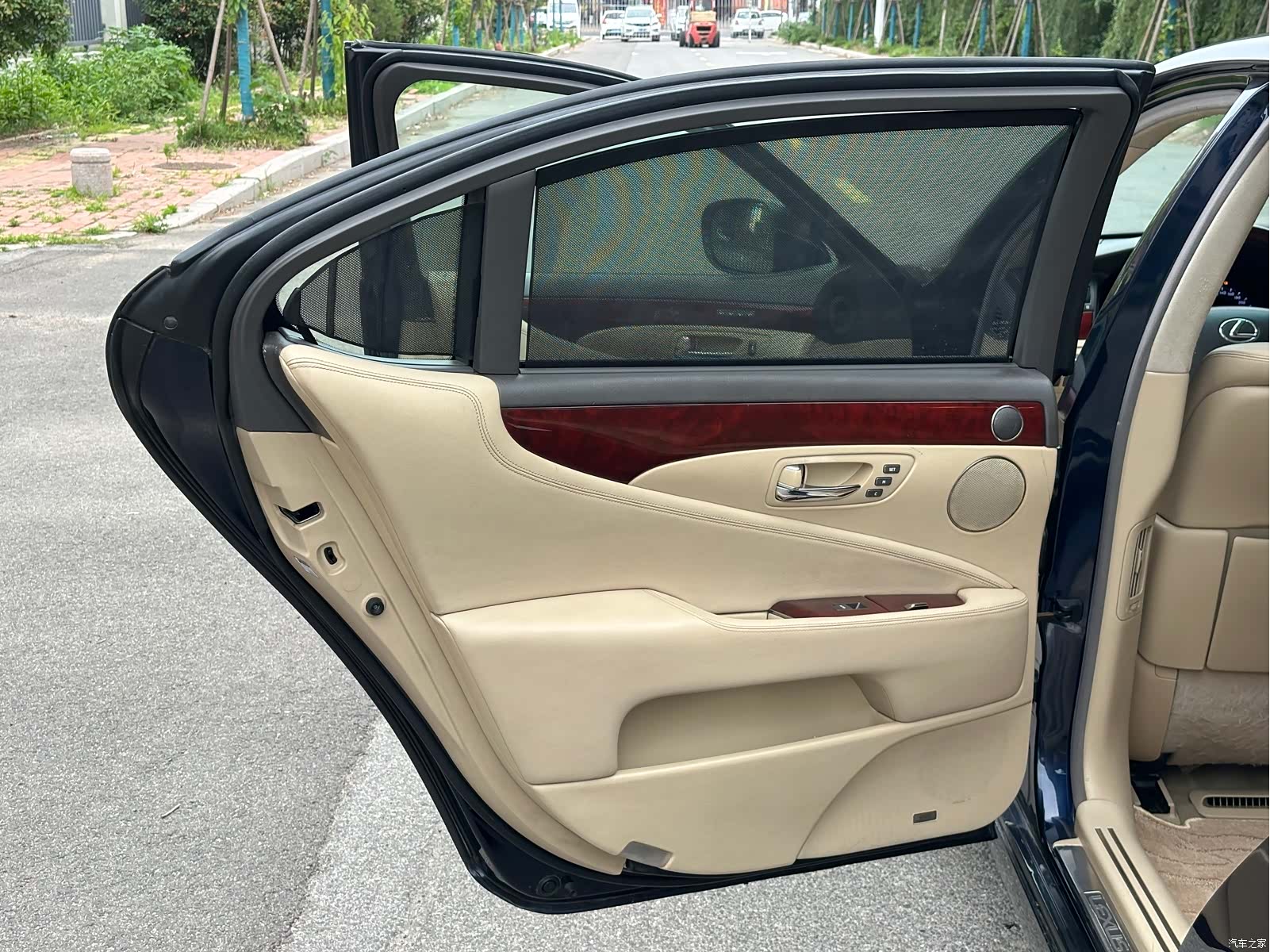 Lexus LS, 2008 17