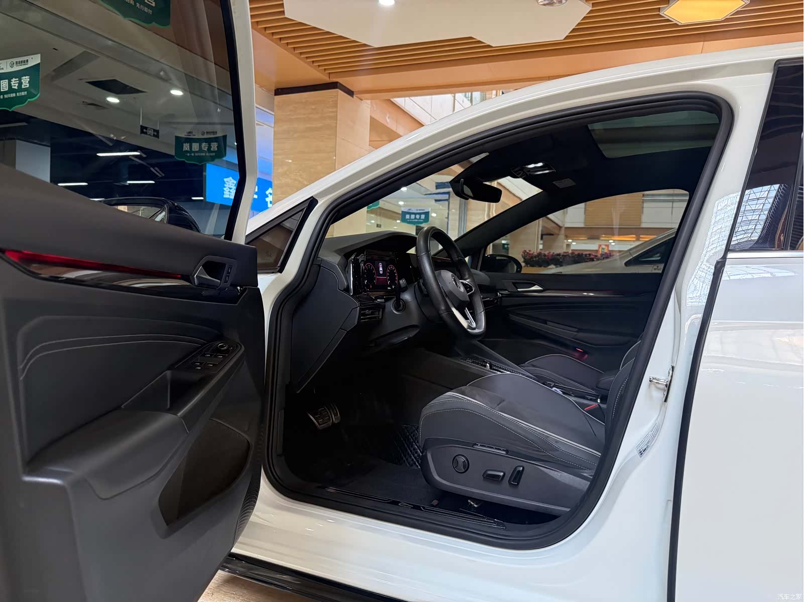 Volkswagen Golf, 2022 8
