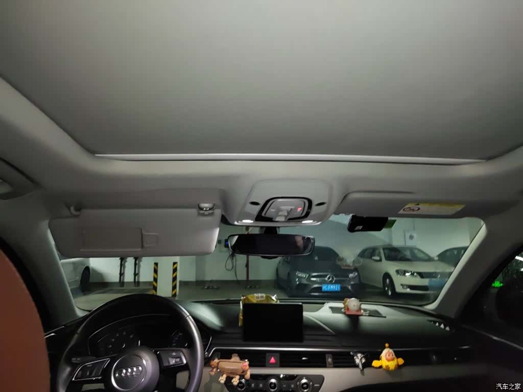Audi A4L, 2019 9