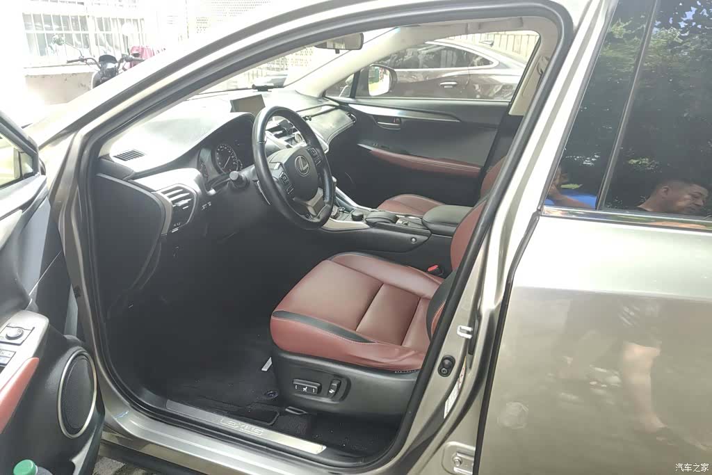 Lexus NX, 2015 9