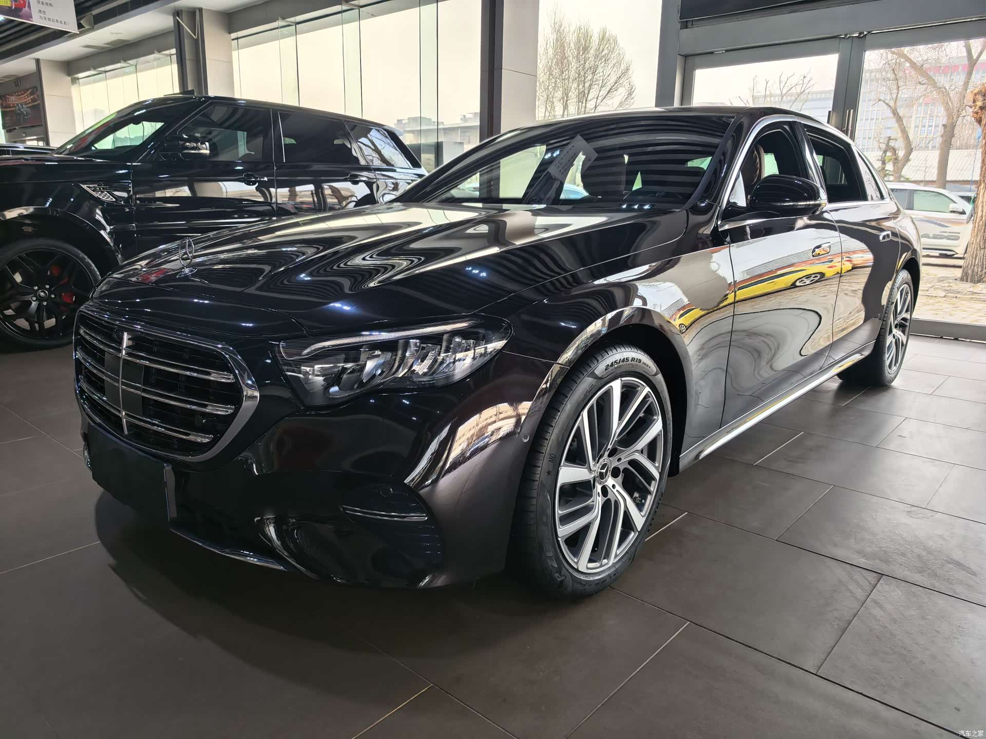 Mercedes-Benz E-Class, 2024 1