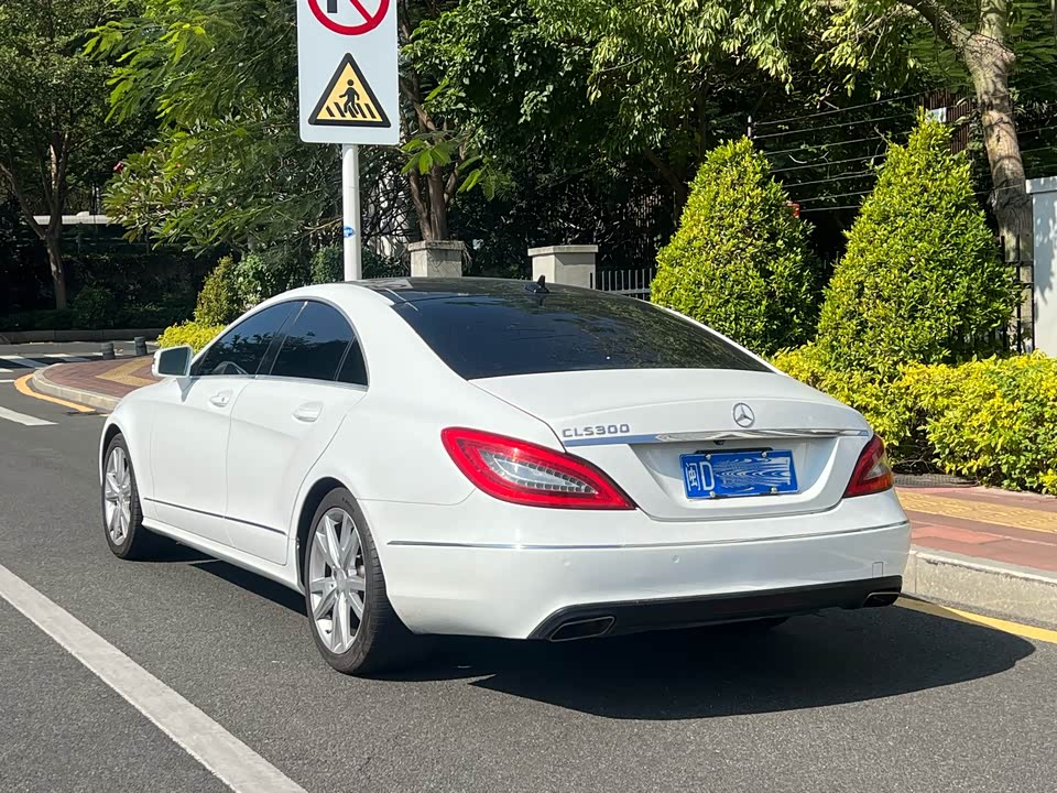 Mercedes-Benz CLS