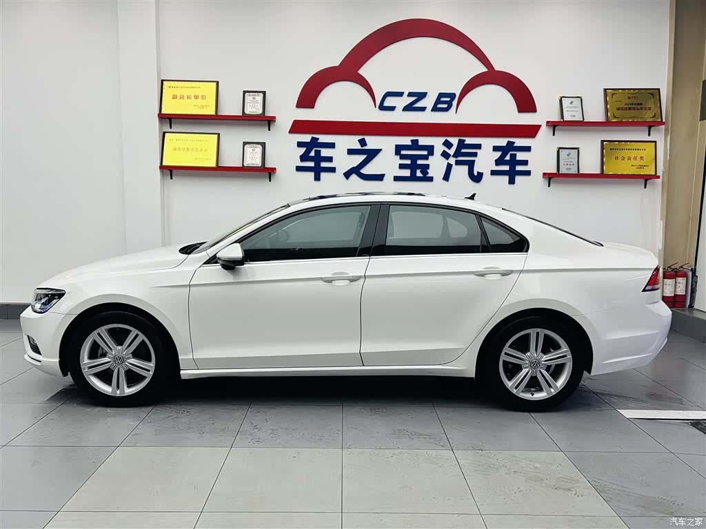 Volkswagen Lamando, 2016 4