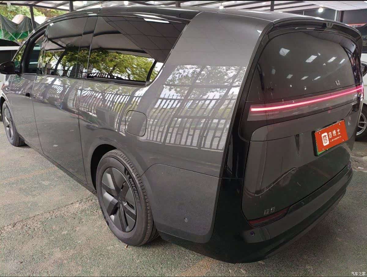 Li Auto MEGA, 2024 2