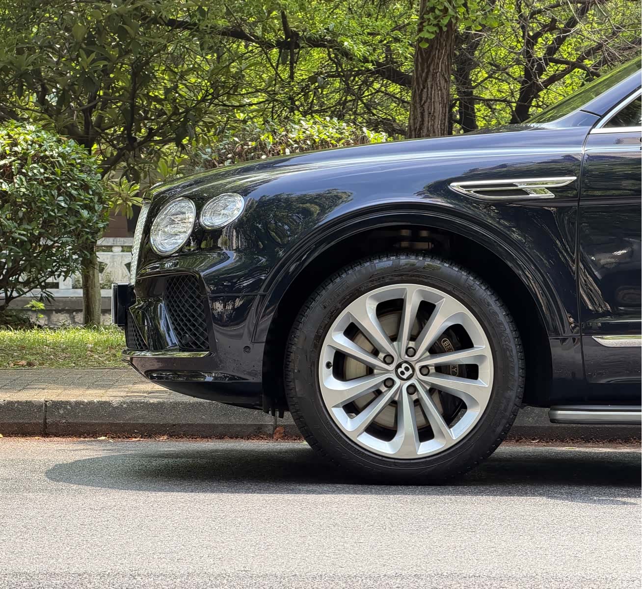Bentley Bentayga, 2024 26