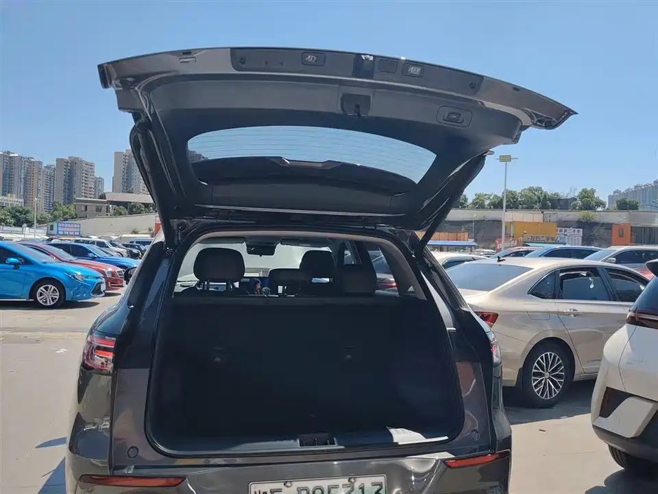 Geely Galaxy Galaxy E5