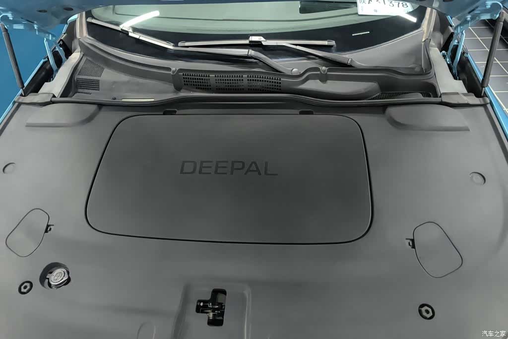 Deepal L07, 2024 10