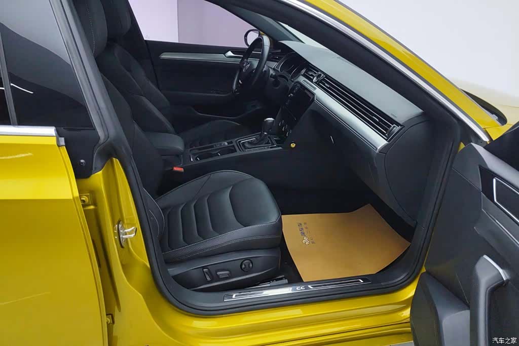 Volkswagen CC, 2019 8
