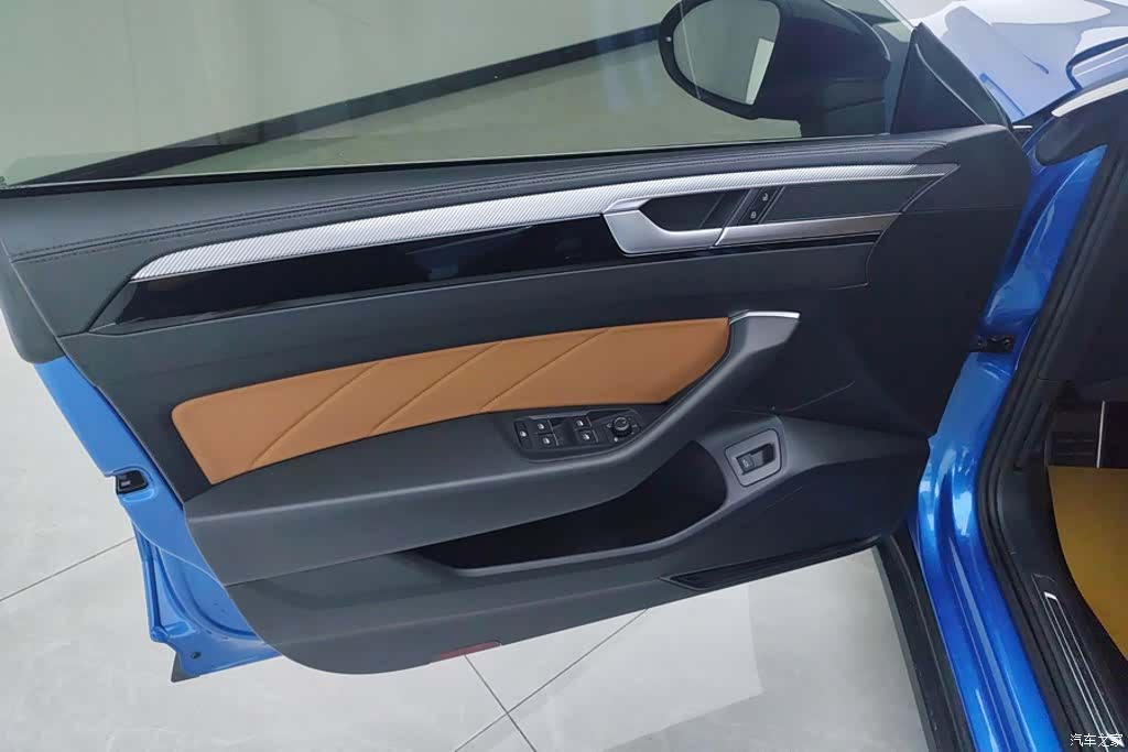 Volkswagen CC, 2021 7