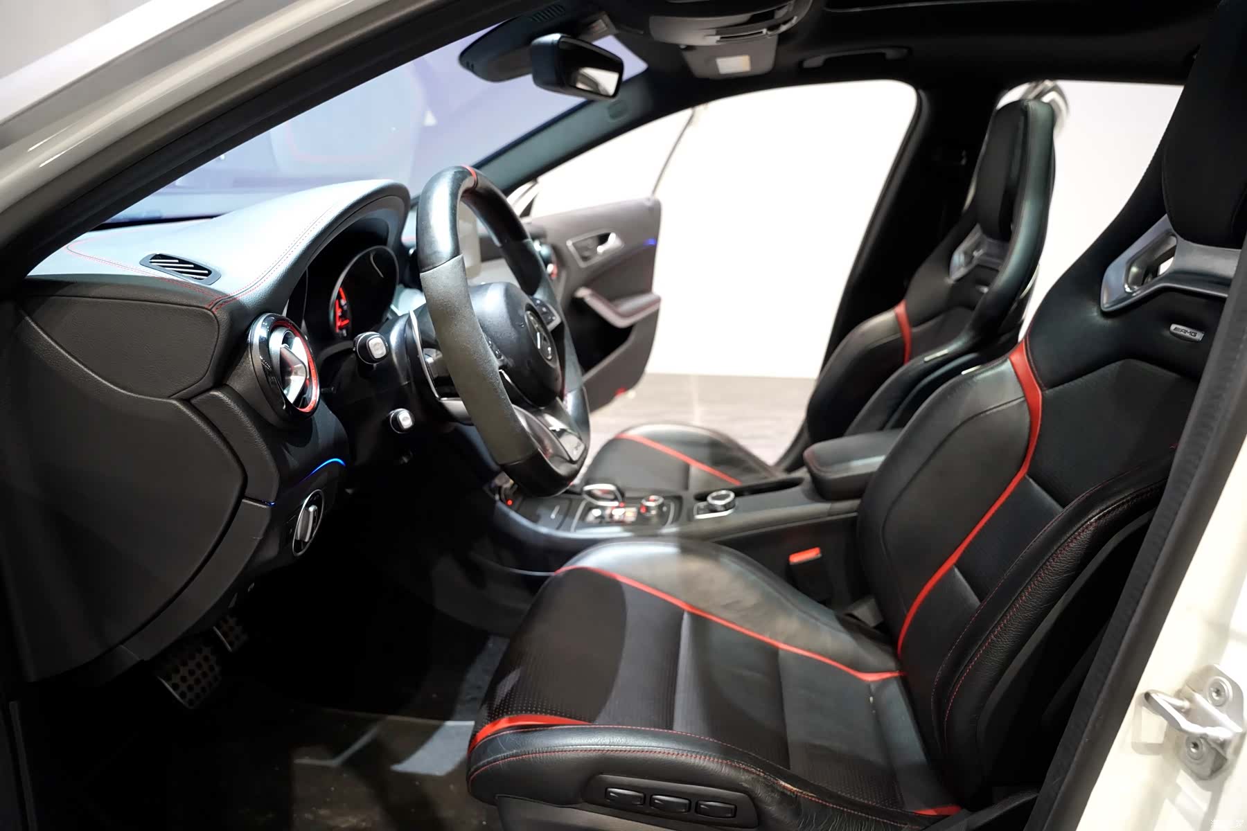 Mercedes-Benz GLA, 2016 15