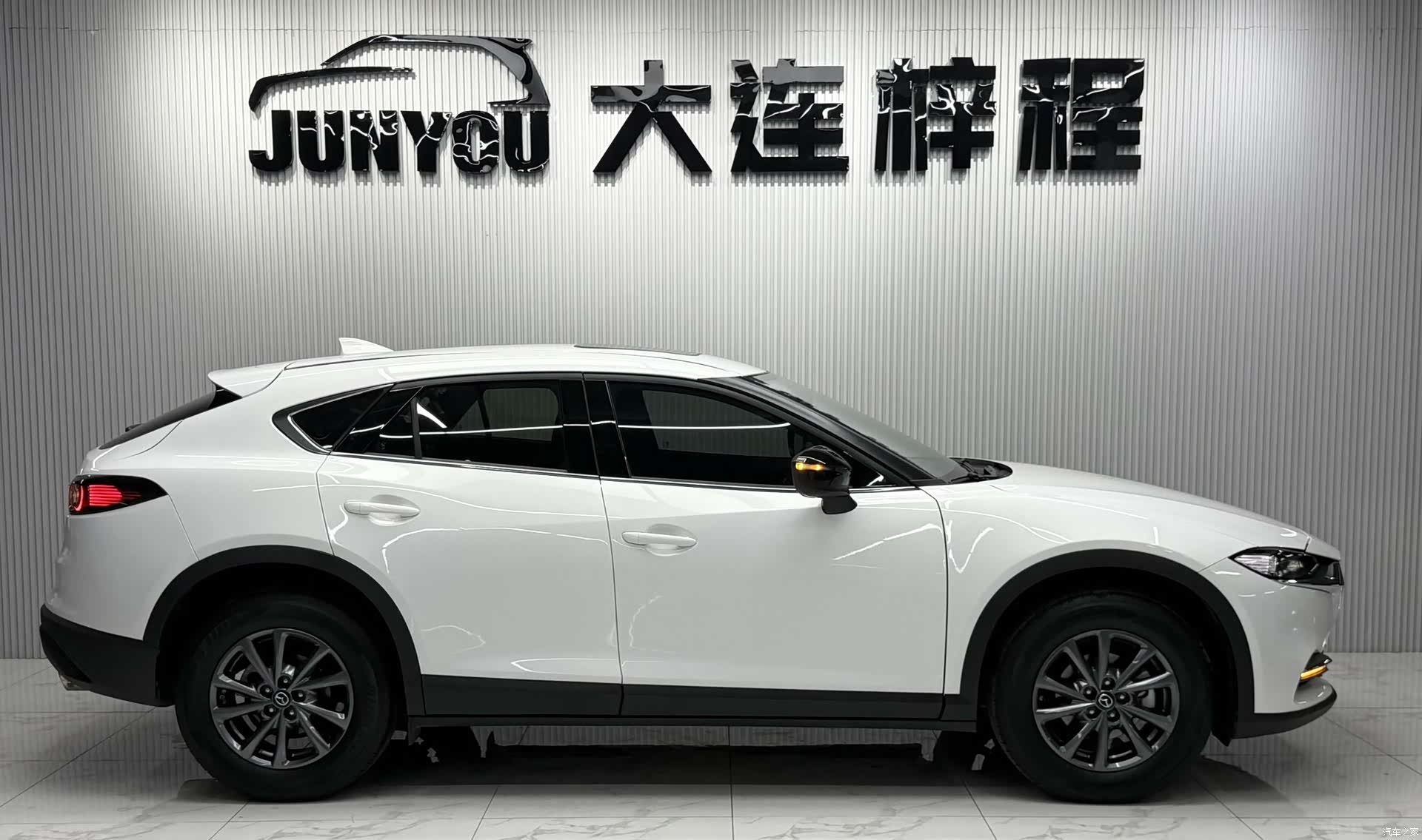 Mazda CX-4, 2023 8