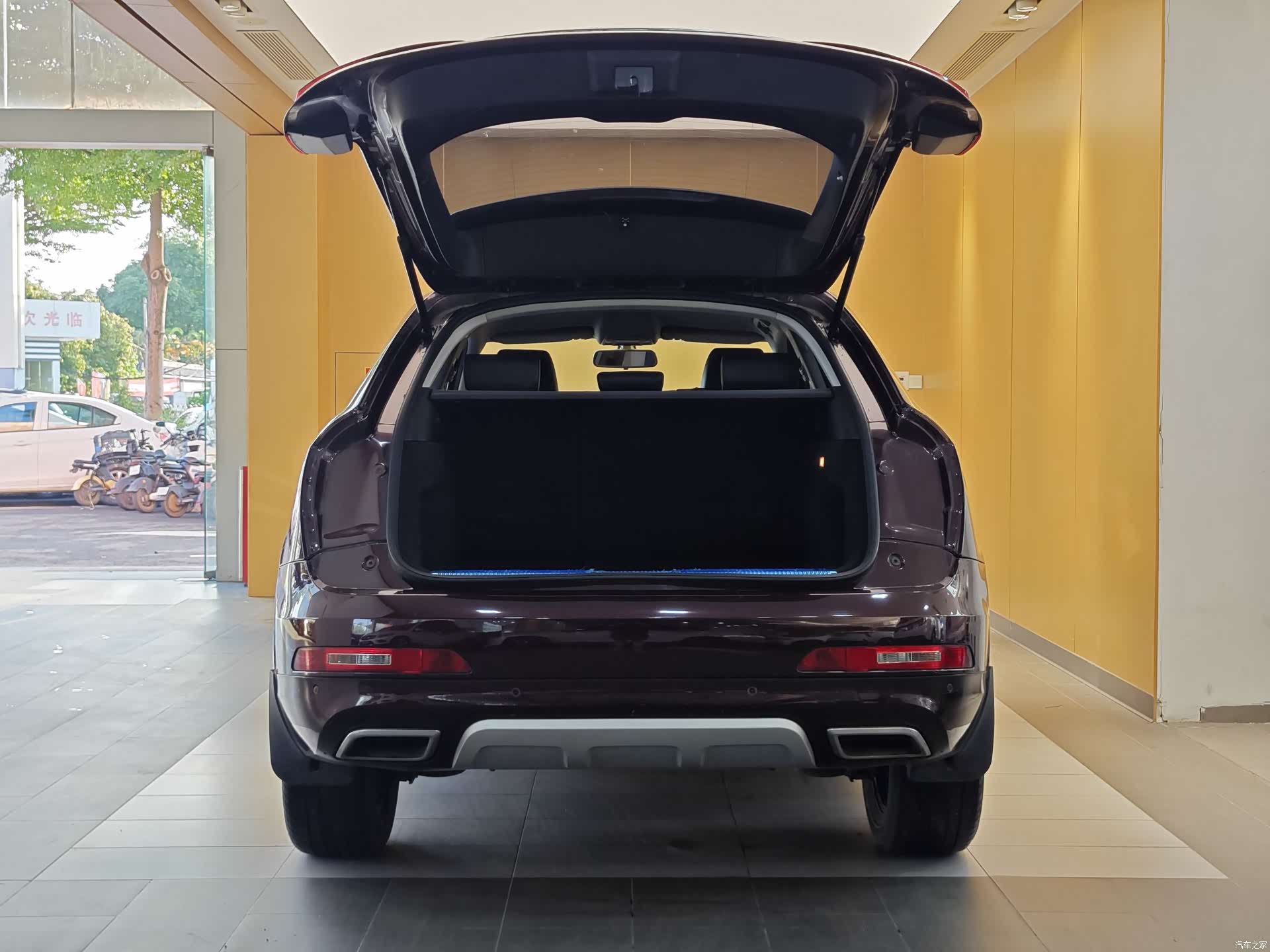 Zotye SR7, 2016 26