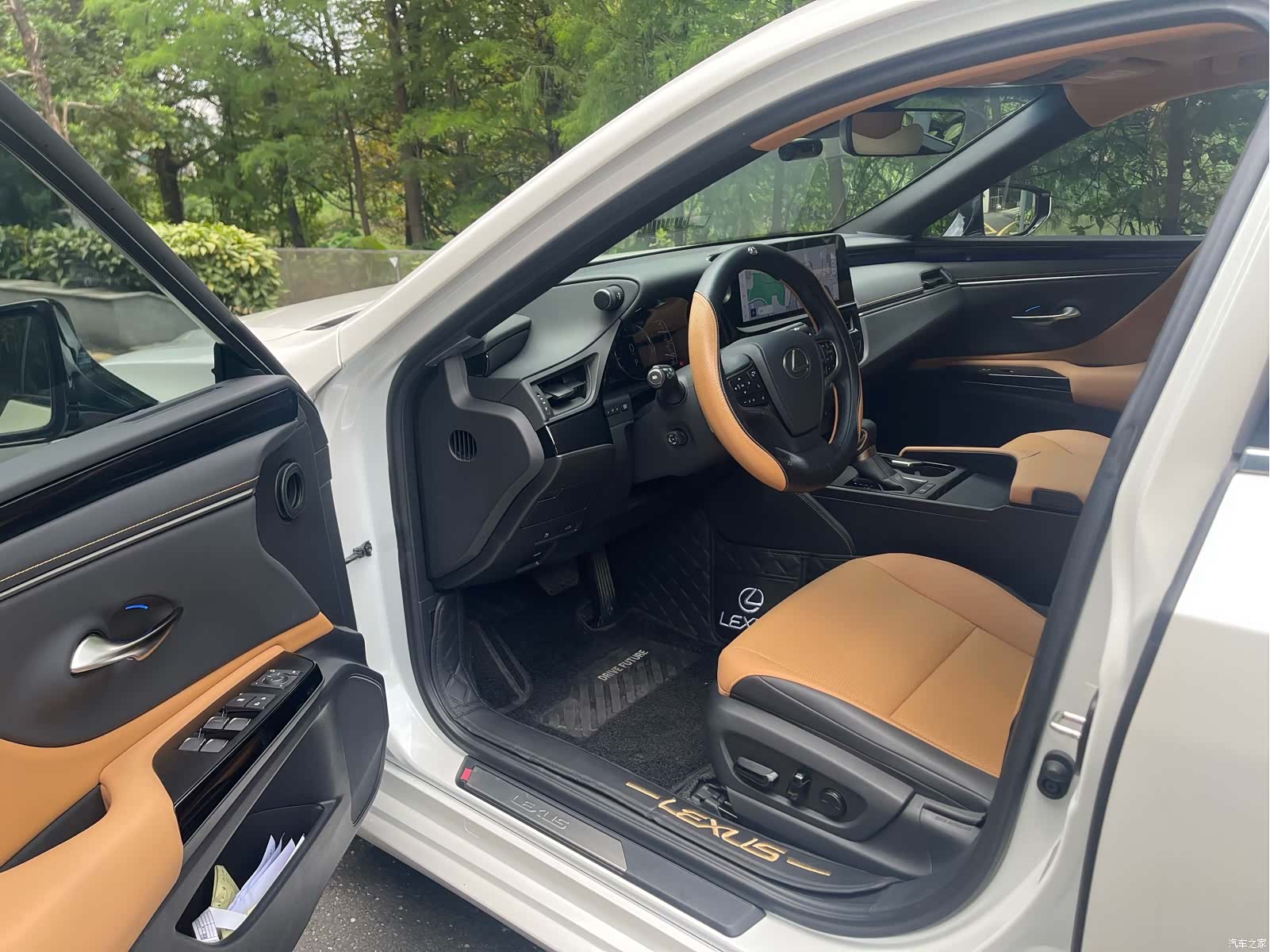Lexus ES, 2024 14