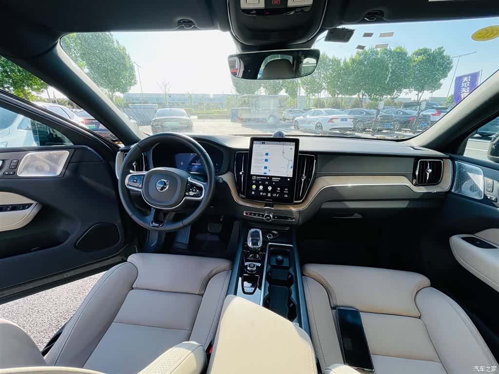 Volvo XC60, 2025 19