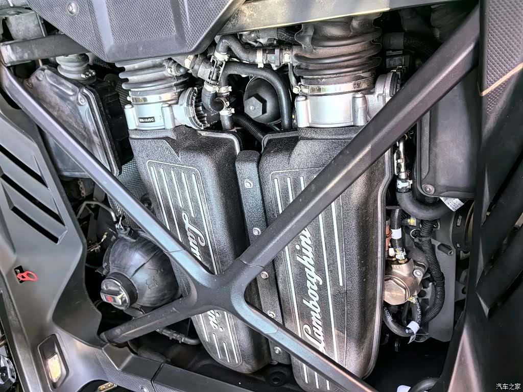 Lamborghini Huracán, 2022 7