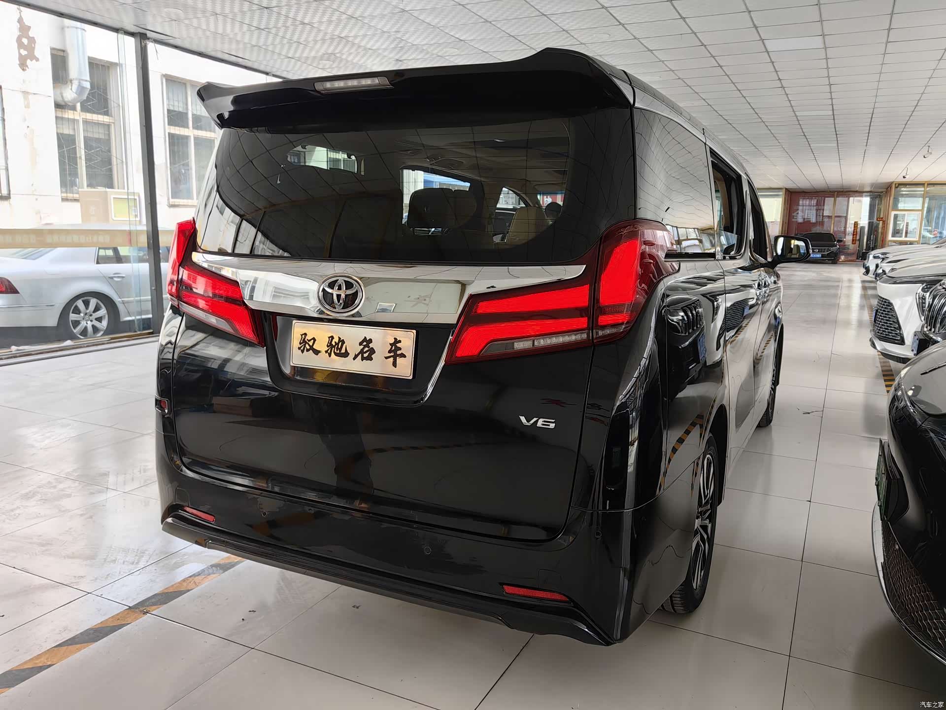 Toyota Alphard, 2018 18