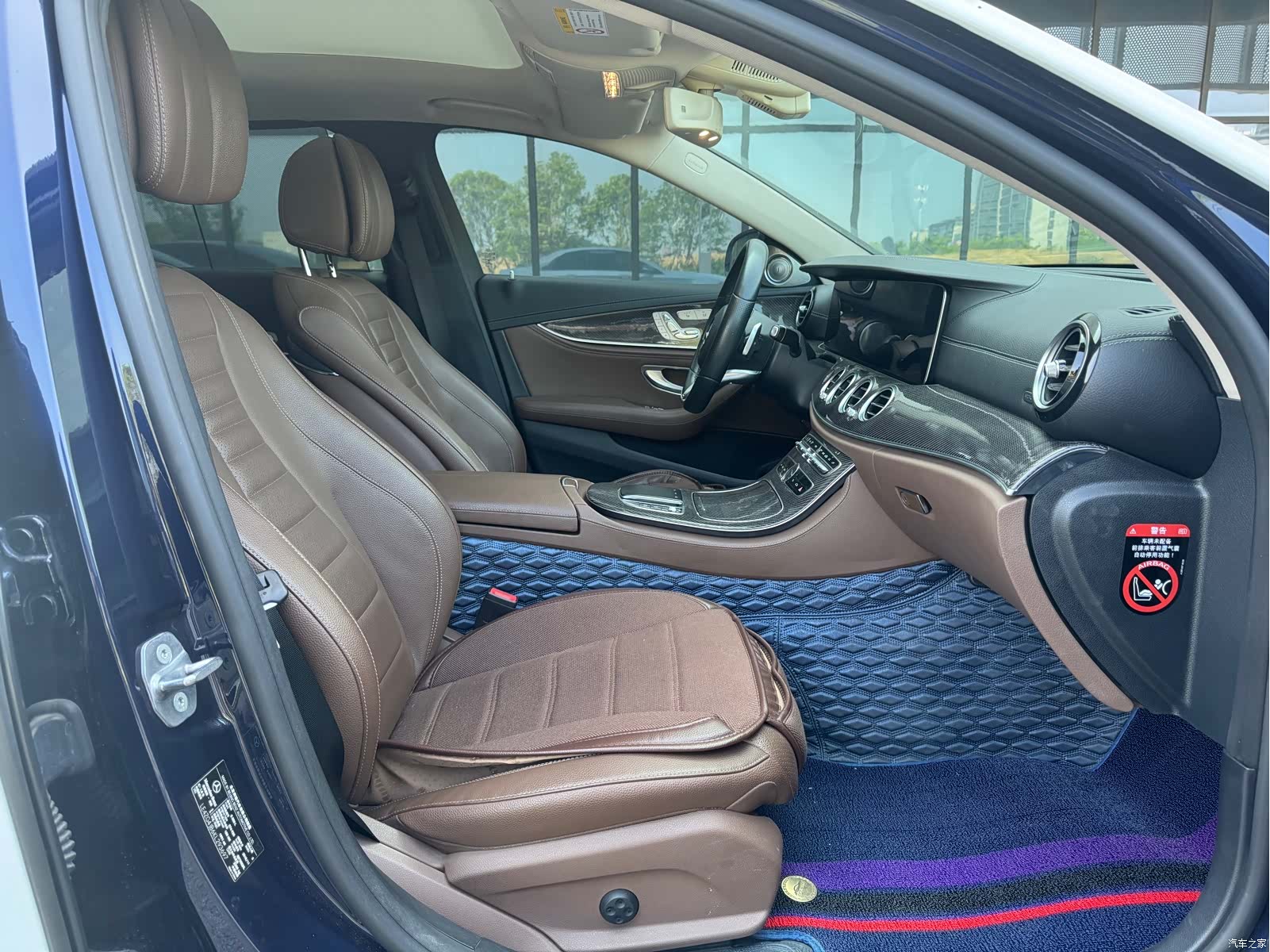 Mercedes-Benz E-Class, 2019 12