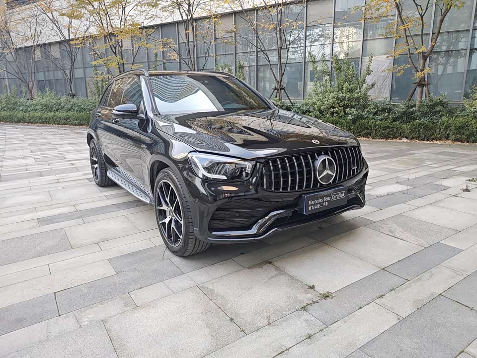 Mercedes-Benz GLC AMG