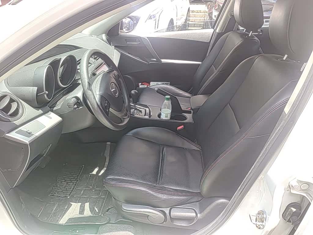 Mazda 3, 2015 15