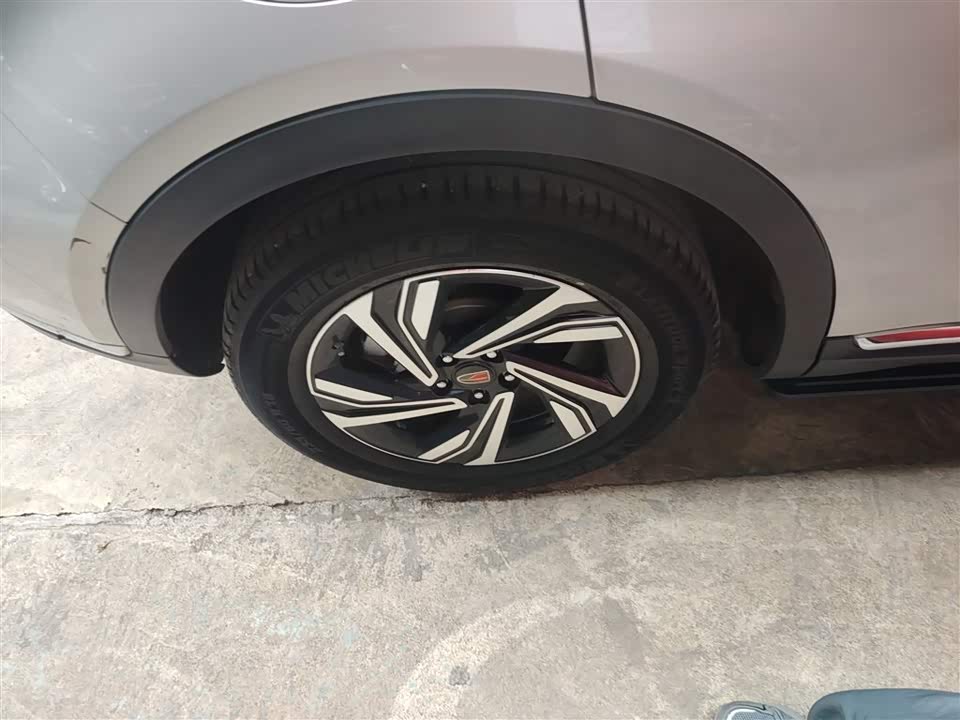 Hongqi HS5 Hongqi HS5