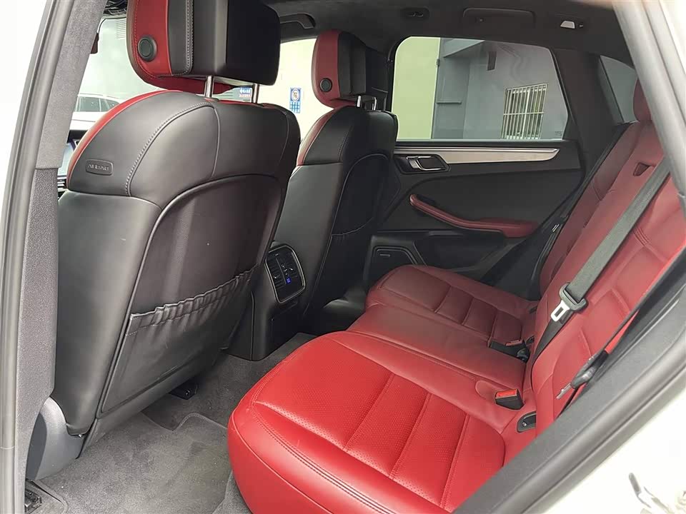 Porsche Macan Porsche Macan