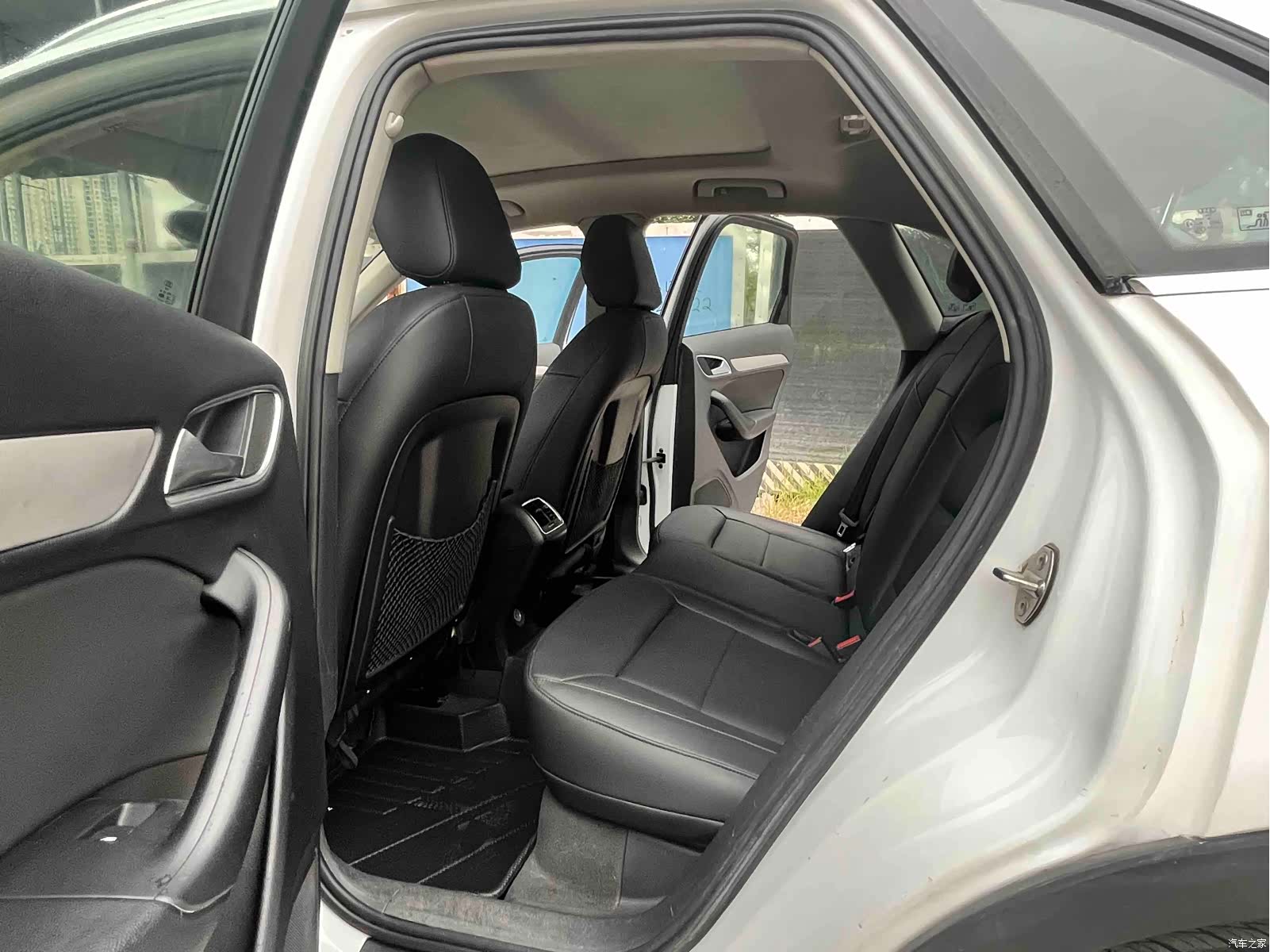 Audi Q3, 2015 10